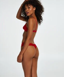 String En V Taille Très Basse Elliena - Rouge -Sous-vêtement Soldes 2024 194037 4