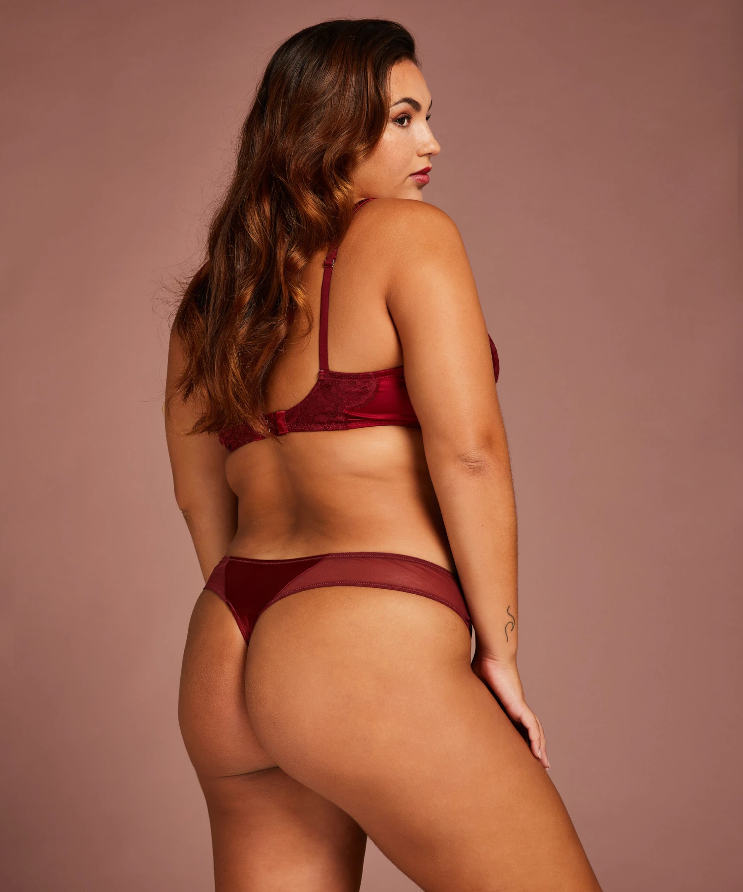 String Hannako - Rouge 5 String Hannako - Rouge – Image 5