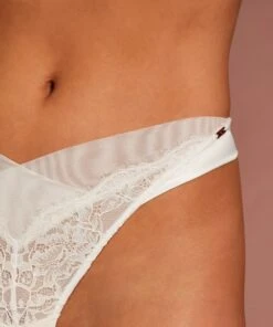 String échancré Akelai - Blanc -Sous-vêtement Soldes 2024 200974 2